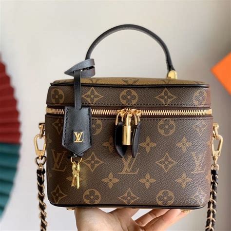 cosmetic bag lv|louis vuitton makeup bag price.